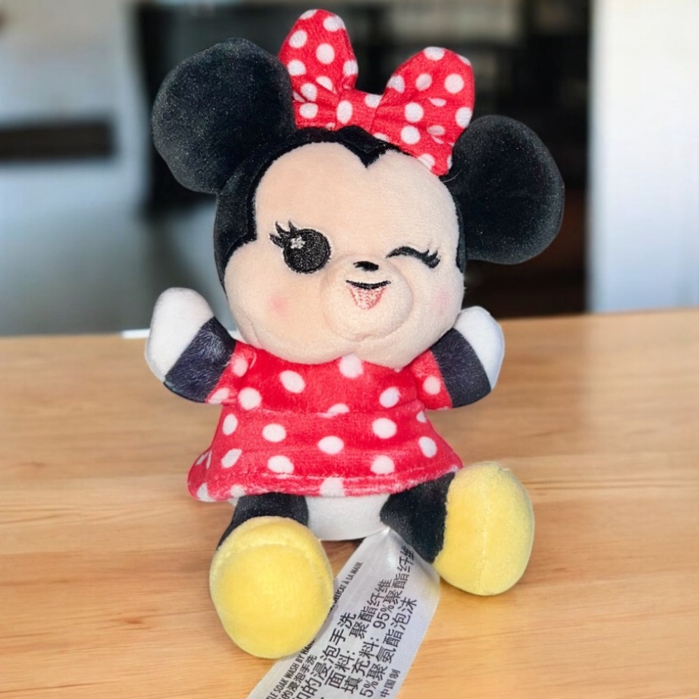 Disney Minnie Mouse Women’s Quilted Mini Backpack Black & RedW/ Matching Wallet - Picture 10 of 12